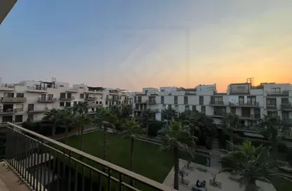 Apartment - 3 Bedrooms - 3 Bathrooms for sale in The Courtyards - Sheikh Zayed Compounds - Sheikh Zayed City - Giza