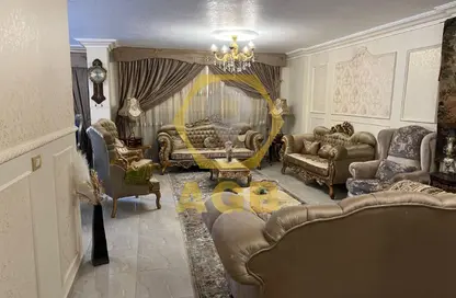 شقة - 3 غرف نوم - 3 حمامات للبيع في شارع صالح سليم(عكاشة) - الدقي - الجيزة