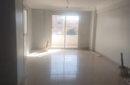 Office Space - Studio - 2 Bathrooms for rent in Zaker Hussein St. - Al Hadiqah Al Dawliyah - 7th District - Nasr City - Cairo