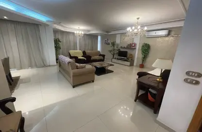 Apartment - 3 Bedrooms - 2 Bathrooms for rent in Al Maahad Al Eshteraky St. - Roxy - Heliopolis - Masr El Gedida - Cairo