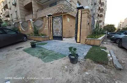 شقة - 4 غرف نوم - 3 حمامات للبيع في البوابة الاولي - خوفو - حدائق الاهرام - الجيزة