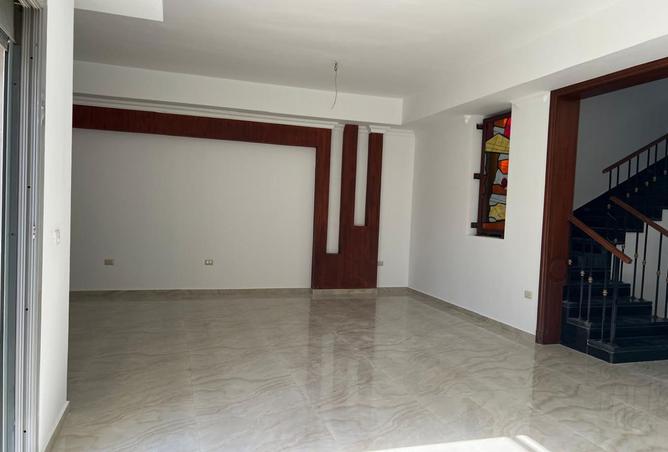 8504681 - Property Image 2