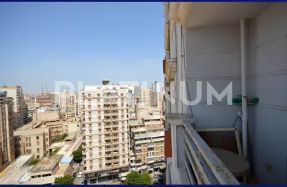 شقة - 3 غرف نوم - 1 حمام للبيع في شارع جرين - محرم بك - حي وسط - الاسكندرية