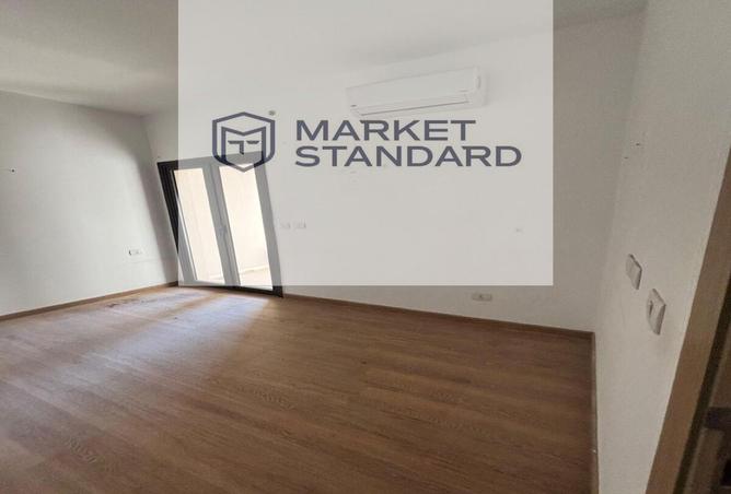 8303293 - Property Image 3