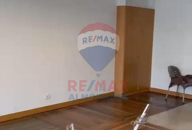 8121620 - Property Image 2