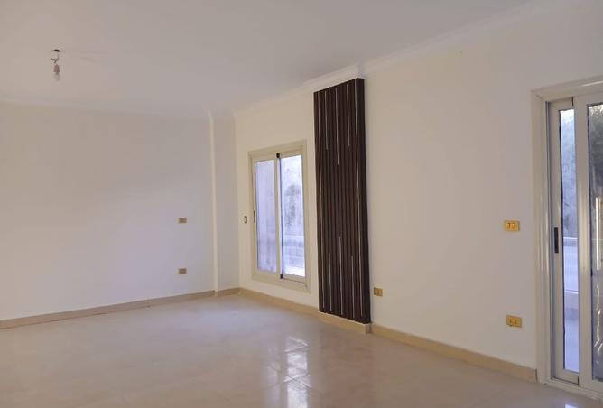 8330718 - Property Image 2