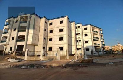 Apartment - 3 Bedrooms - 3 Bathrooms for sale in 1st Neighborhood - 4th District West - Shorouk City - Cairo
