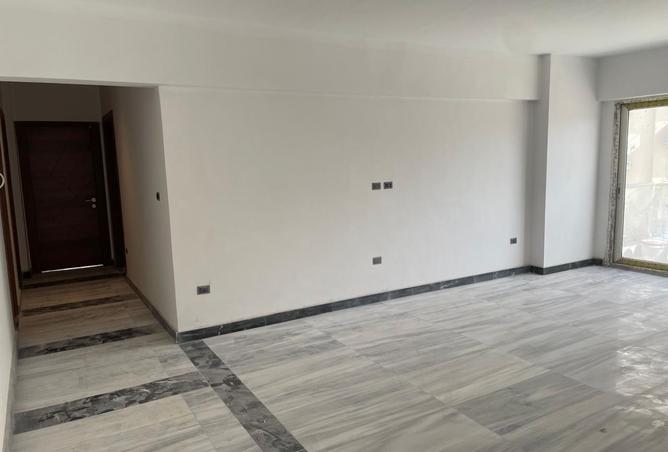 8257728 - صورة العقار 2