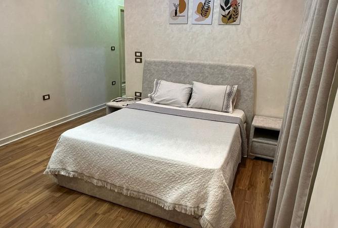 8030874 - Property Image 3
