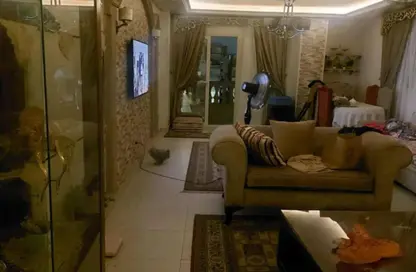 شقة - 3 غرف نوم - 2 حمامات للبيع في البوابة الاولي - خوفو - حدائق الاهرام - الجيزة