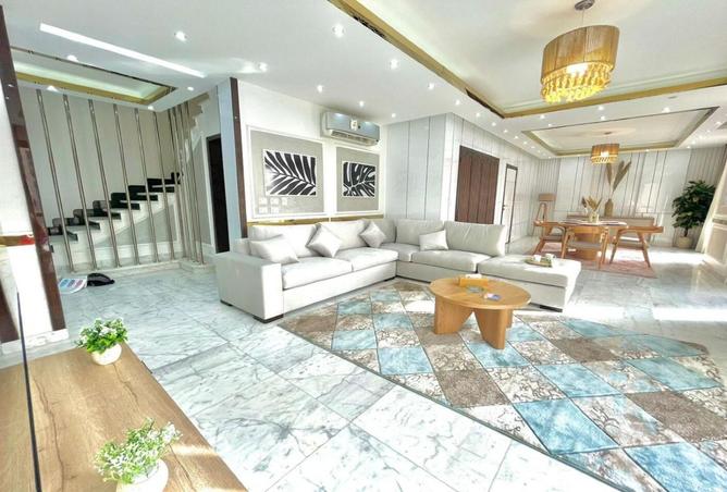 7989328 - Property Main Image