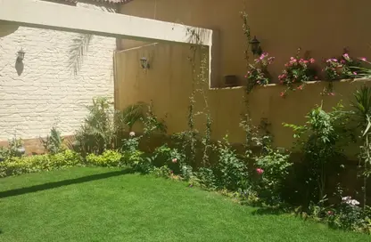 Duplex - 3 Bedrooms - 4 Bathrooms for sale in Mohamed Hussein Mahmoud St. - Area E - Ganoob El Acadimia - New Cairo City - Cairo