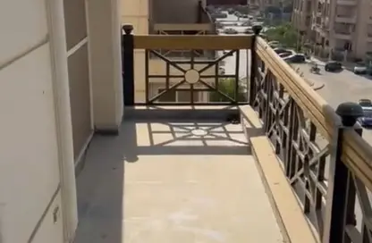 Apartment - 3 Bedrooms - 2 Bathrooms for sale in El Narges Buildings - Al Narges - New Cairo City - Cairo