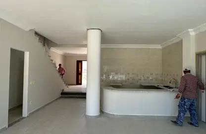 Townhouse - 4 Bedrooms - 4 Bathrooms for sale in Naia West - Sheikh Zayed Compounds - Sheikh Zayed City - Giza