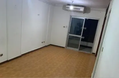 Apartment - 3 Bedrooms - 2 Bathrooms for sale in Sour Dar Al Defaa El Gawy St. - Ard El Golf - Heliopolis - Masr El Gedida - Cairo