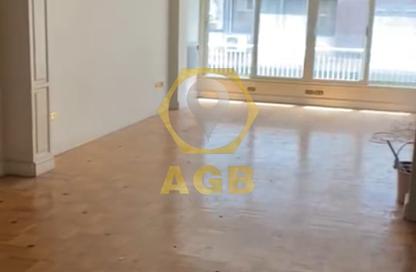 شقة - 3 غرف نوم - 2 حمامات للبيع في العجوزة - الجيزة