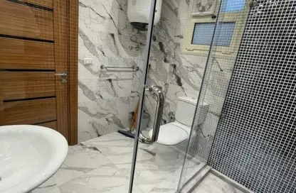 شقة - 3 غرف نوم - 3 حمامات للايجار في شارع مكرم عبيد - المنطقة السادسة - مدينة نصر - القاهرة