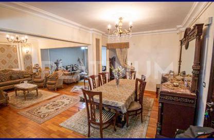 Apartment - 2 Bedrooms - 1 Bathroom for sale in Al Adib Mohamed Zaitoun St. - Smouha - Hay Sharq - Alexandria