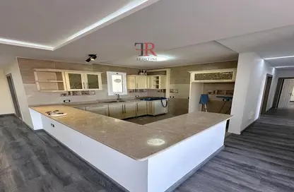 Apartment - 3 Bedrooms - 3 Bathrooms for sale in Hyde Park - 5th Settlement Compounds - The 5th Settlement - New Cairo City - Cairo
