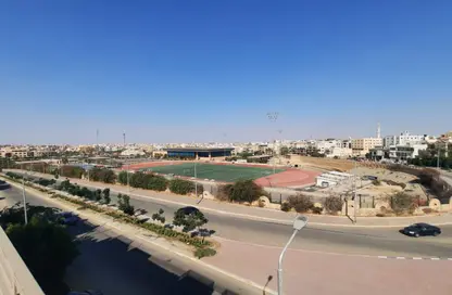 (بنتهاوس  (روف - 3 غرف نوم - 2 حمامات للبيع في حي النادي - مدينة الشروق - القاهرة