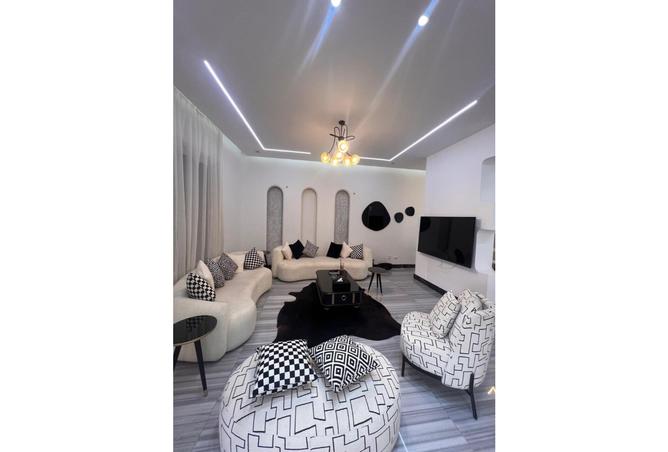 7993936 - Property Image 2