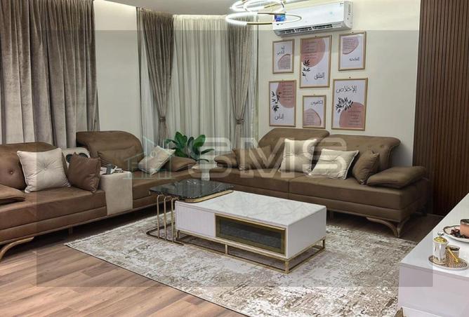 8072402 - Property Main Image