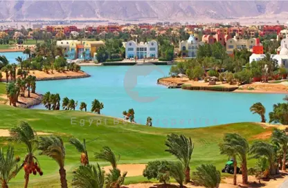 Villa - 4 Bedrooms - 3 Bathrooms for sale in Makadi Orascom Resort - Makadi - Hurghada - Red Sea