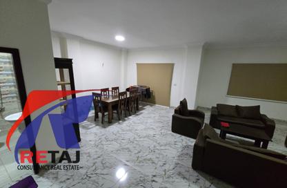 شقة - 3 غرف نوم - 2 حمامات للايجار في ان ريزيدنس - المستثمرين الجنوبية - مدينة القاهرة الجديدة - القاهرة