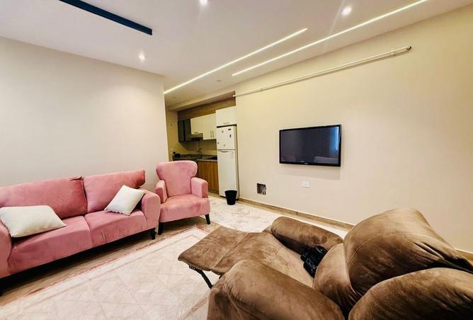 8240275 - Property Image 2