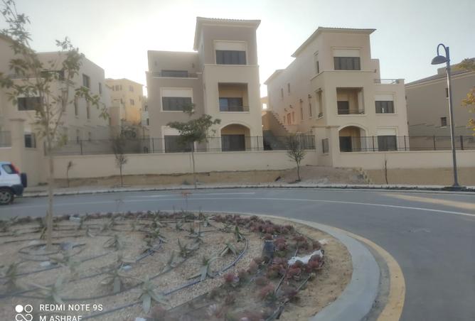 8273664 - Property Image 3