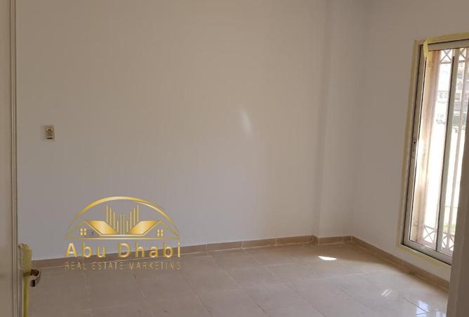 8266904 - Property Image 3
