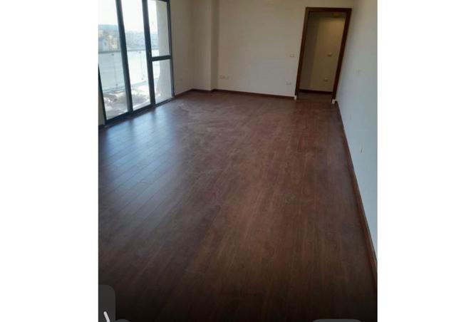 8028341 - Property Image 2