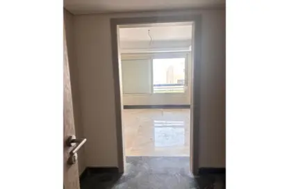 Duplex - 4 Bedrooms - 4 Bathrooms for rent in New Giza - Cairo Alexandria Desert Road - 6 October City - Giza