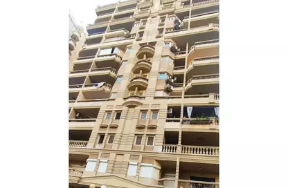 Apartment - 3 Bedrooms - 3 Bathrooms for sale in Dr Ismail Wahbi St. - 10th Zone - Nasr City - Cairo