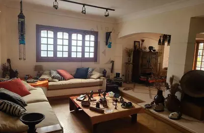 Penthouse - 4 Bedrooms - 3 Bathrooms for sale in Mohandessin - Giza