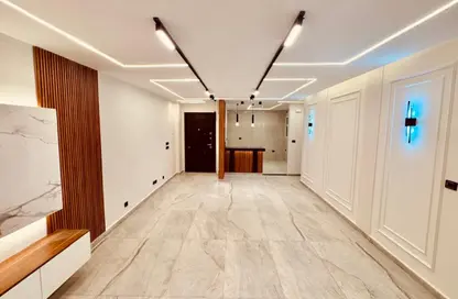 Apartment - 3 Bedrooms - 2 Bathrooms for sale in Madinaty - Cairo