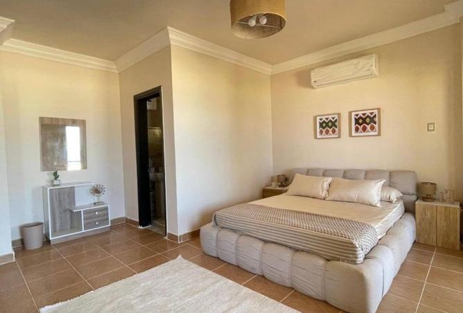 7910754 - Property Image 2