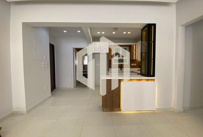 8329060 - Property Image 3