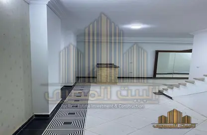 Apartment - 3 Bedrooms - 1 Bathroom for rent in East The Academy - New Cairo City - Cairo
