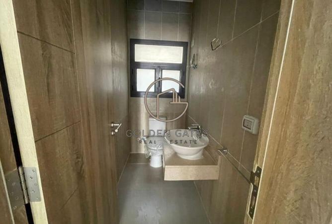 8464909 - Property Image 3