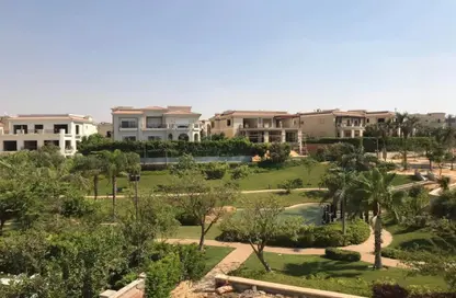 فيلا - 8 غرف نوم - 8 حمامات للبيع في فيلار - المستثمرين الشمالية - مدينة القاهرة الجديدة - القاهرة