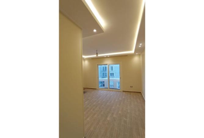 8013903 - Property Image 3