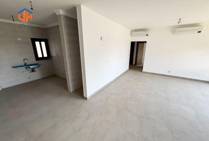 8039396 - Property Image 3