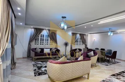 شقة - 3 غرف نوم - 2 حمامات للايجار في شارع النور - الحي الاول - مدينة 6 أكتوبر - الجيزة