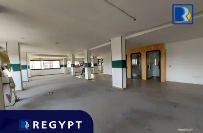 Full Floor - Studio - 3 Bathrooms for rent in Sarayat Al Maadi - Hay El Maadi - Cairo