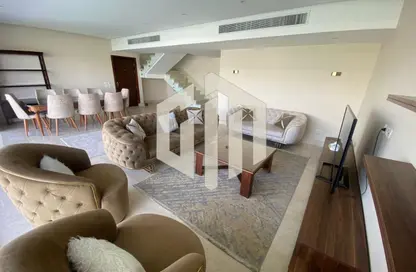 Penthouse - 4 Bedrooms - 5 Bathrooms for sale in Lake View Residence - 5th Settlement Compounds - The 5th Settlement - New Cairo City - Cairo