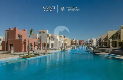 Chalet - 3 Bedrooms - 4 Bathrooms for sale in Makadi Orascom Resort - Makadi - Hurghada - Red Sea