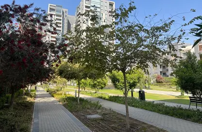 Apartment - 3 Bedrooms - 4 Bathrooms for sale in Aeon - 6 October Compounds - 6 October City - Giza