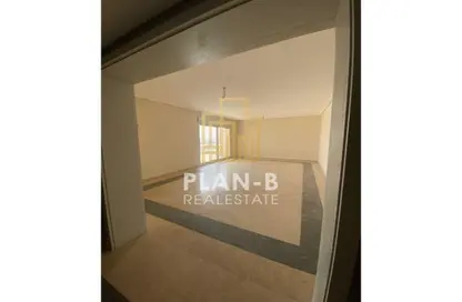 Penthouse - 4 Bedrooms - 4 Bathrooms for rent in New Giza - Cairo Alexandria Desert Road - 6 October City - Giza