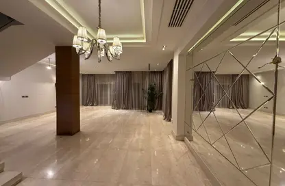 تاون هاوس - 3 غرف نوم - 5 حمامات للايجار في زايد ديونز كومبلكس - الحي السادس - الشيخ زايد - الجيزة